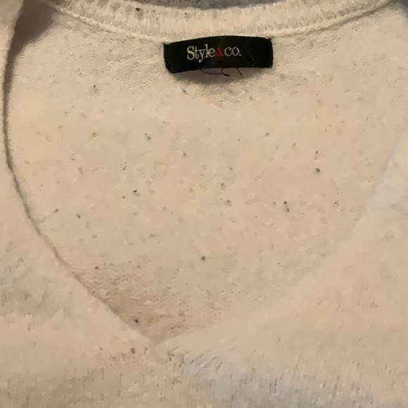 Style & Co. Cream V Neck - Picture 3 of 4